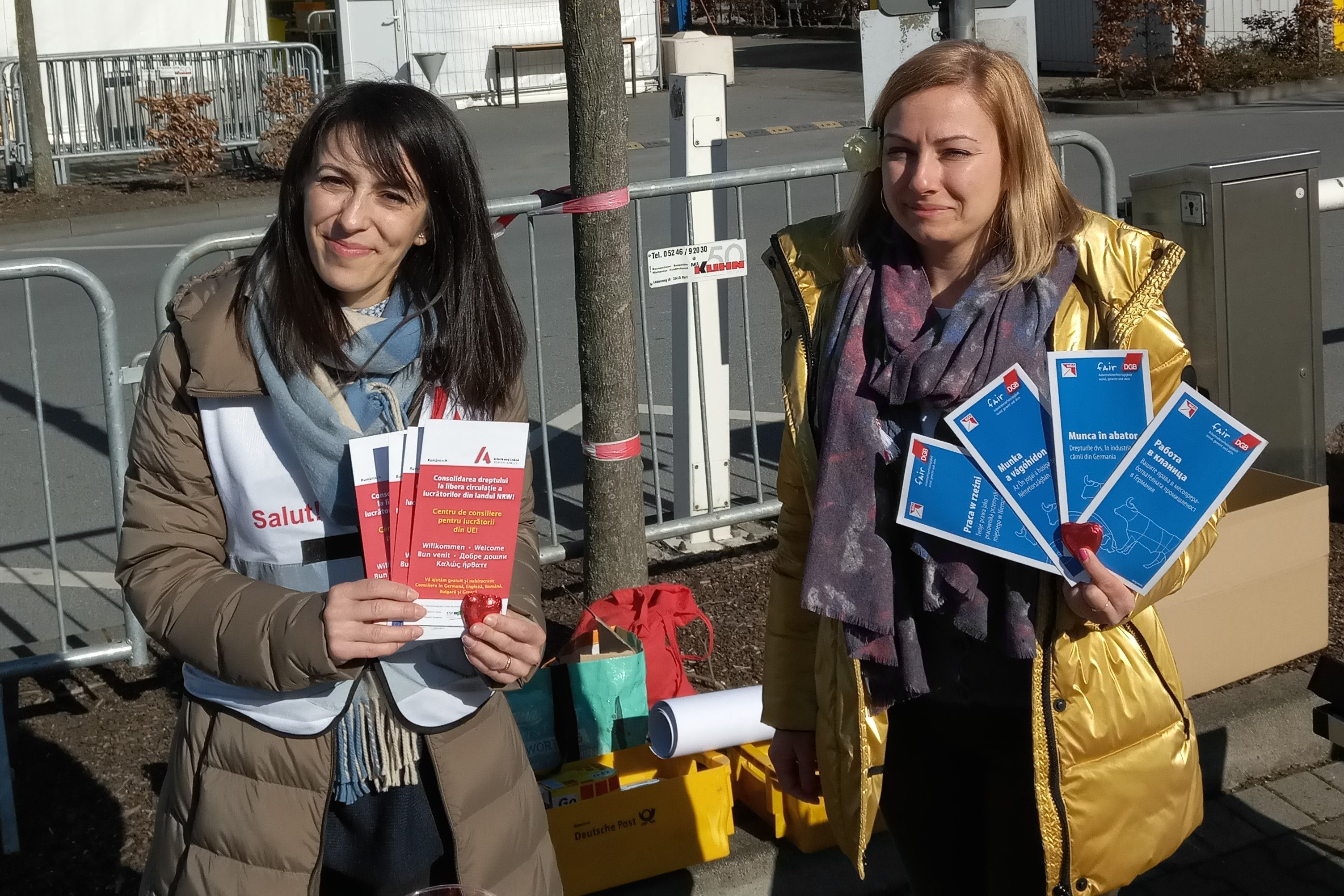 Infostand vor der Firma Tönnies